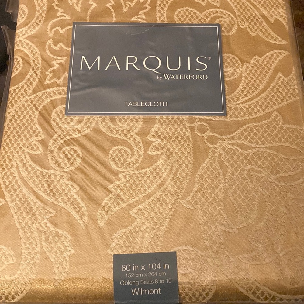 Marquis by Waterford Gold Oblong tablecloth 60 in x 104 in